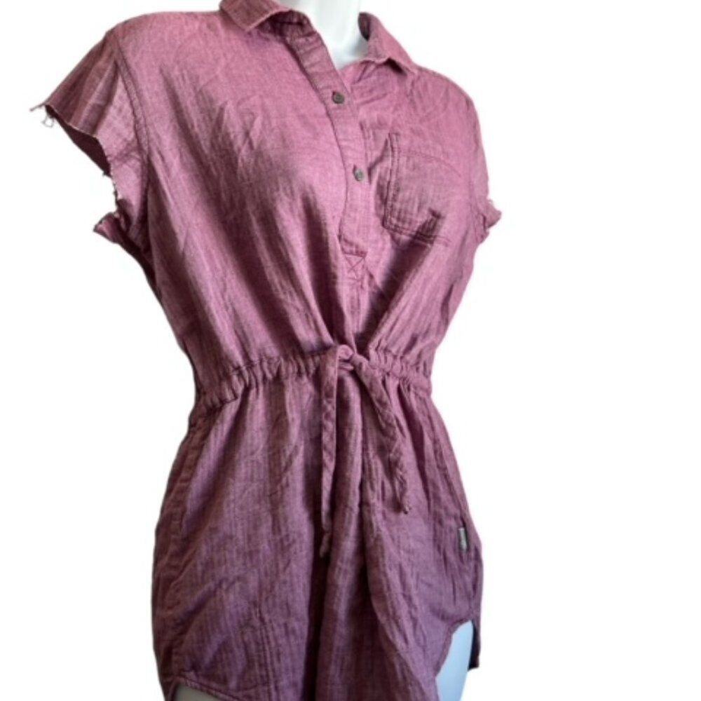 Mountain Hardware womans shirt, Purple sleeveless shirt with tie waist